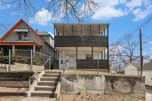 Building Photo - 9 N Boeke St Rental