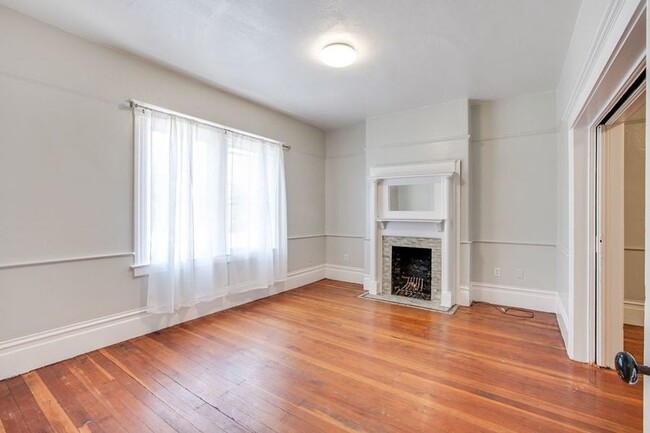 Classic 2BD/1BA in Hayes Valley - Classic 2BD/1BA in Hayes Valley Apartment