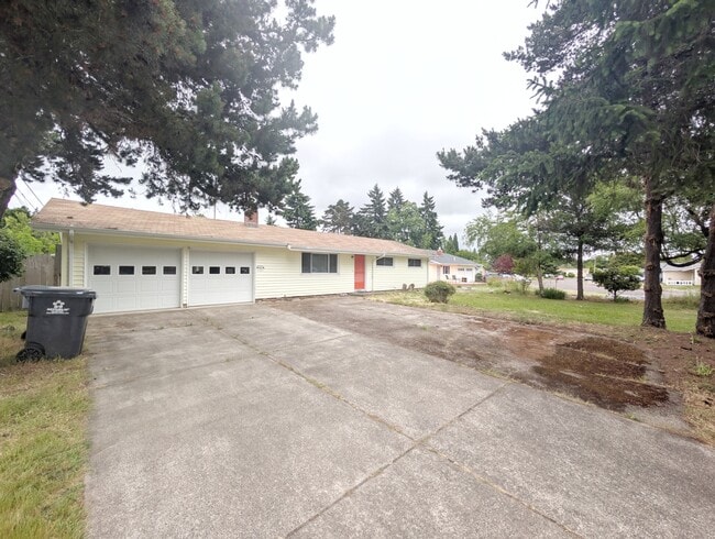 Photo - 1117 NW Oak Ave