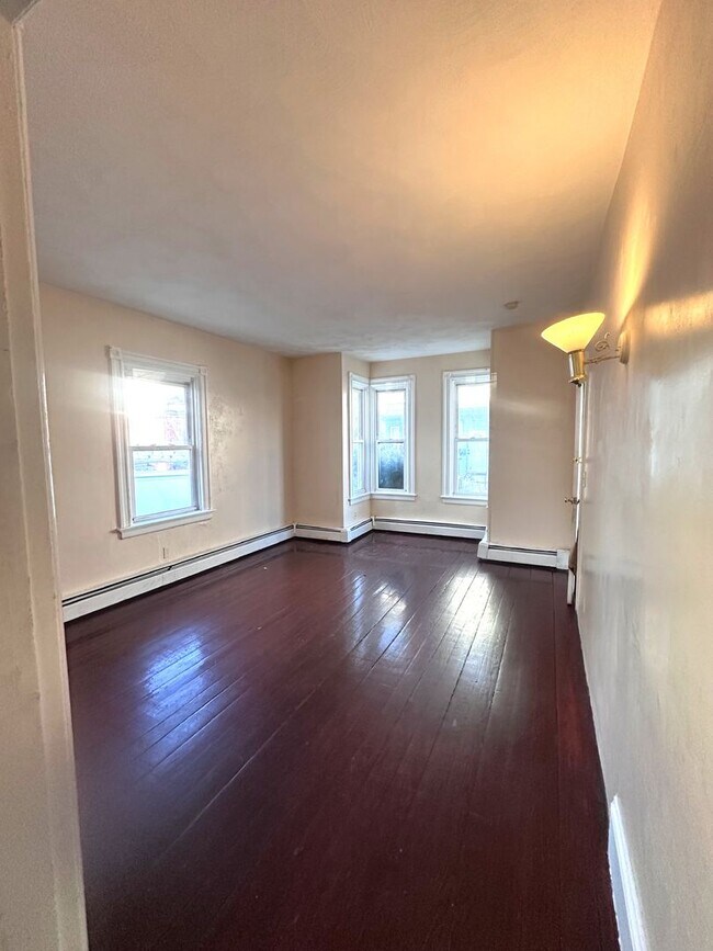 Photo - 6 Young Ave Unit 1