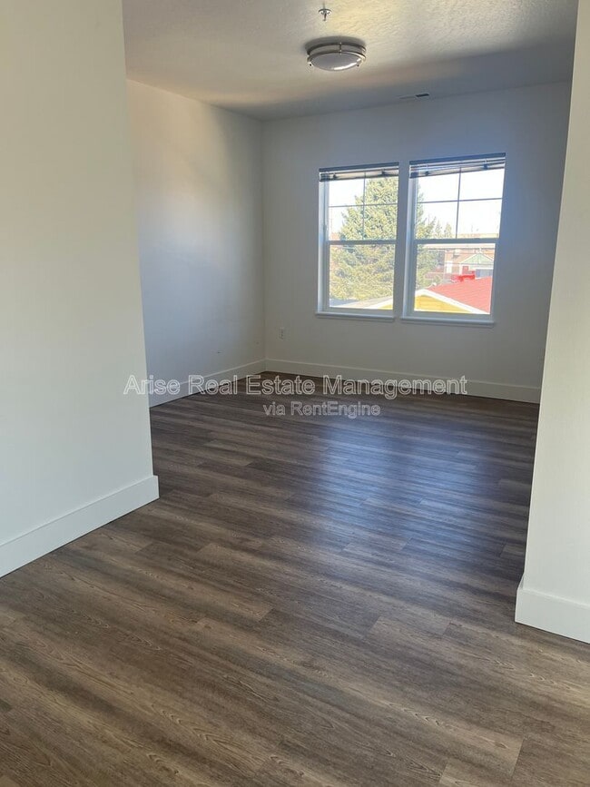 Photo - 1510 SW Juniper Ave