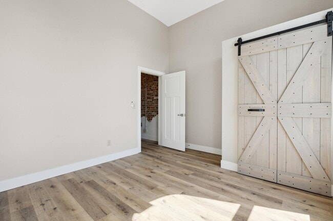 Photo - 121 Public Sq Unit 6