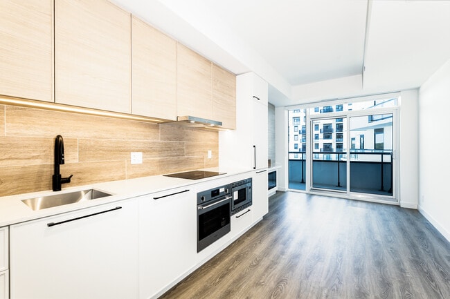 Photo - 1050 Eastern Ave Unit 1022