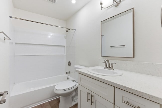 Photo - Magnolia West Apartments