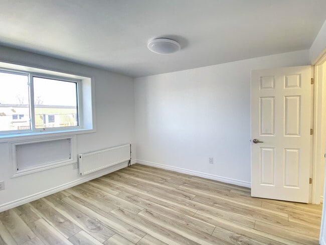 Photo - 630 Cummings Ave Unit 305