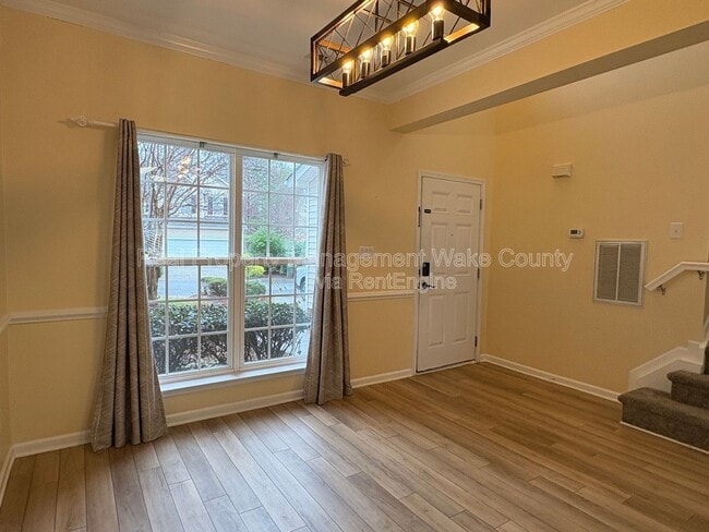 Photo - 338 Luke Meadow Ln