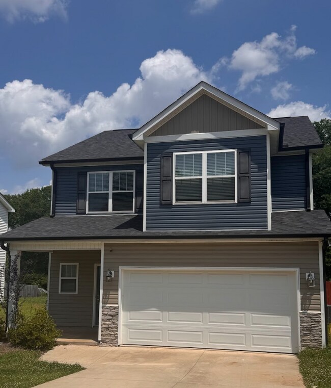Photo - ???? Just Listed! Stunning Duncan Home Minutes from BMW, GSP & I-85
