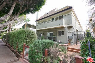 Photo - 2708 Arizona Ave