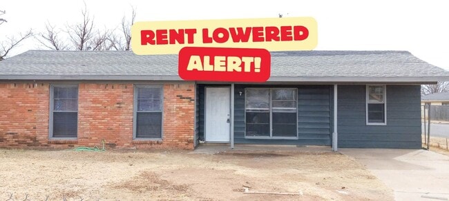 Building Photo - $0 First Month's Rent / $0 Deposit at Move-in