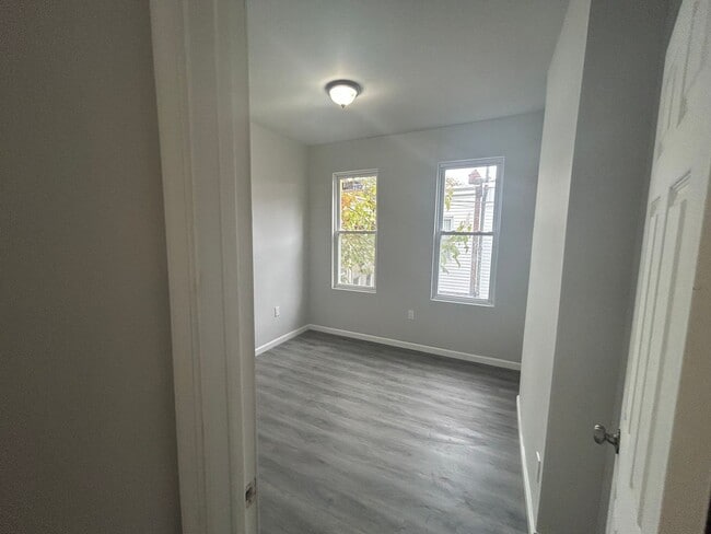 Photo - 2307 N Cleveland St