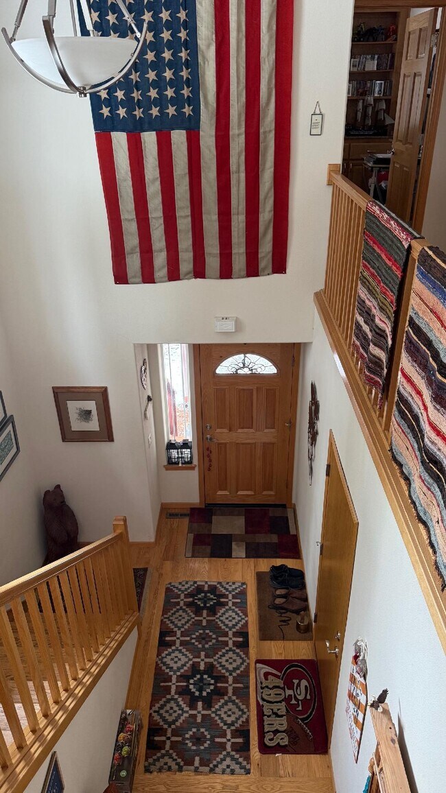 Photo - 2498 Talbot St