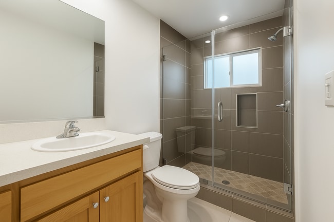 Photo - 442 Kelton Ave Unidad #442 1/2 Kelton Avenue