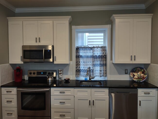 Photo - 3144 Woodbine Ave Unit #A