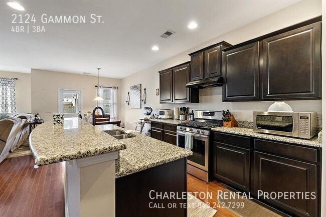 Photo - 2124 Gammon St