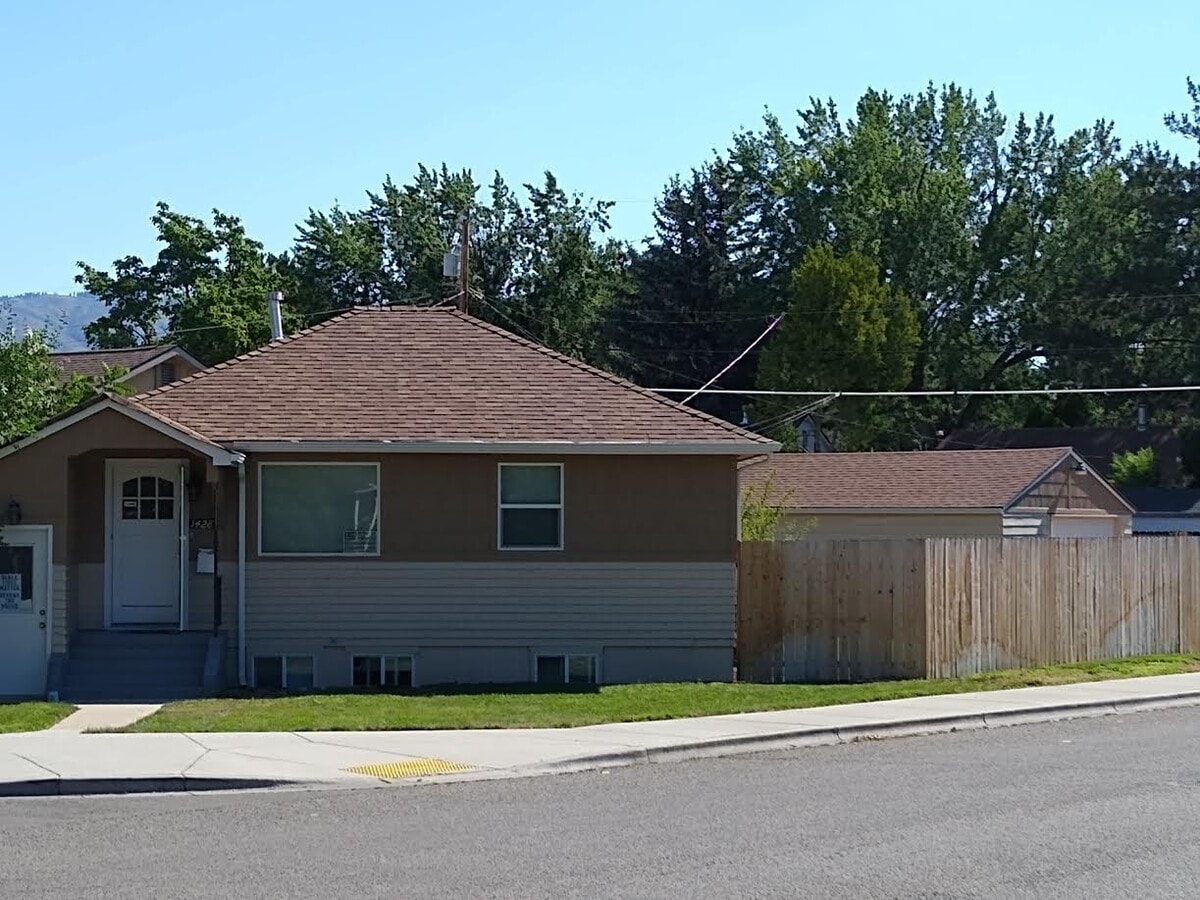Photo - 1428 S Longmont Ave Unidad 1428