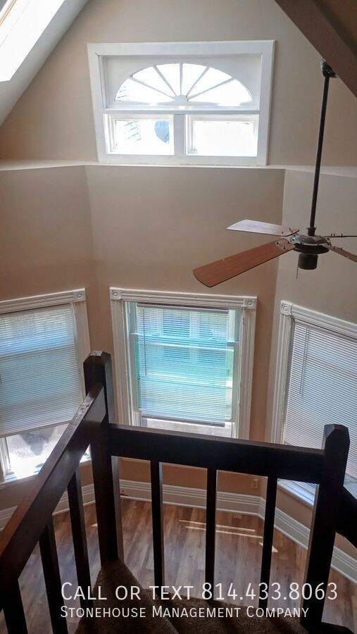 Photo - 354 W 7th St Unit 5
