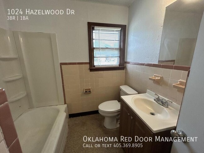 Photo - 1024 Hazelwood Dr