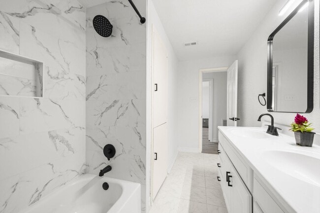 Photo - 4943 Culmore Dr