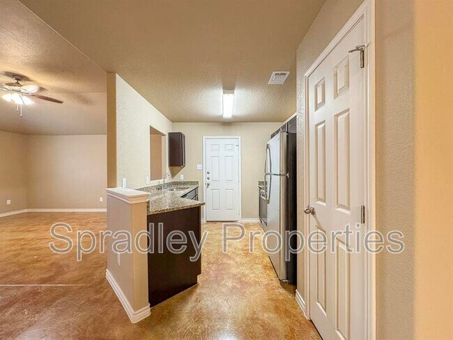 Photo - 1040B Edwards Dr