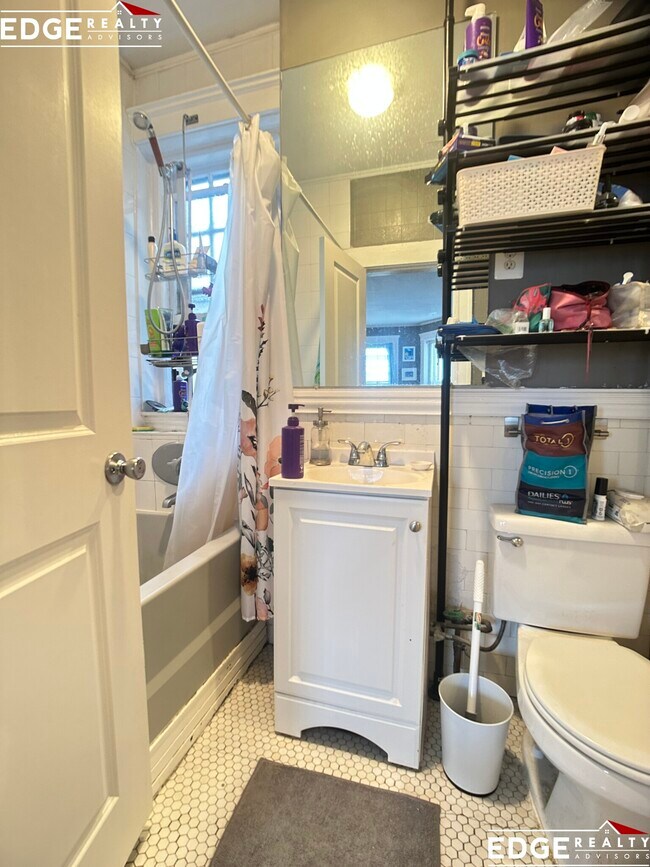 Photo - 1572 Commonwealth Ave Unit 1