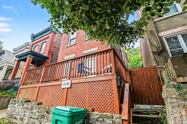 2156 W Clifton Ave Unit 2