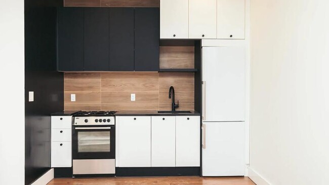 3 bedroom in BROOKLYN NY 11237 - 3 bedroom in BROOKLYN NY 11237 Condo Unit 3B