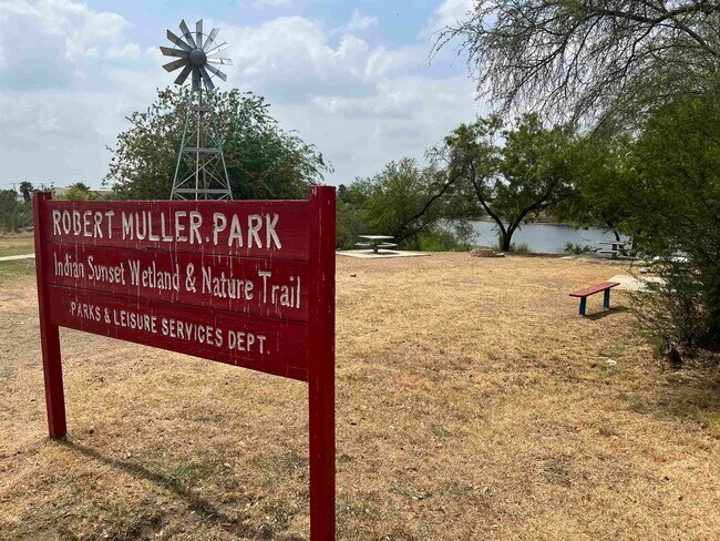 Photo - 11815 Mohawk Dr Townhome