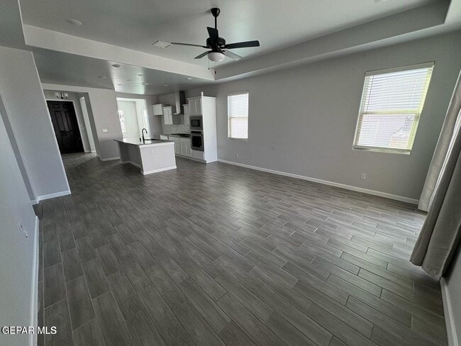 Photo - 12853 Clevedon St