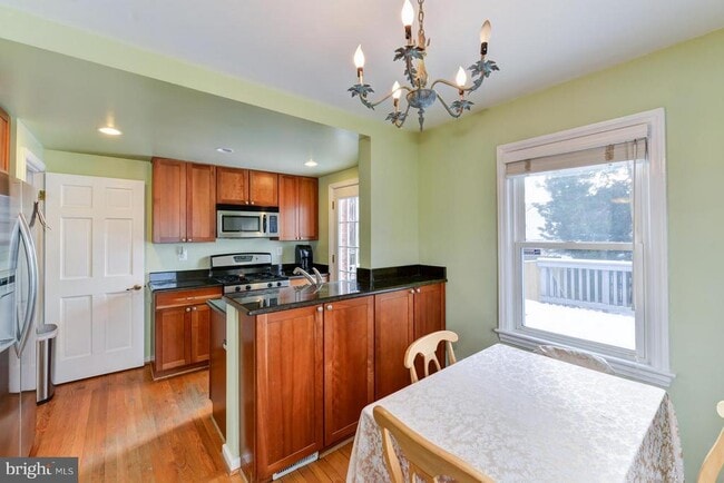 Photo - 2609 Farmington Dr