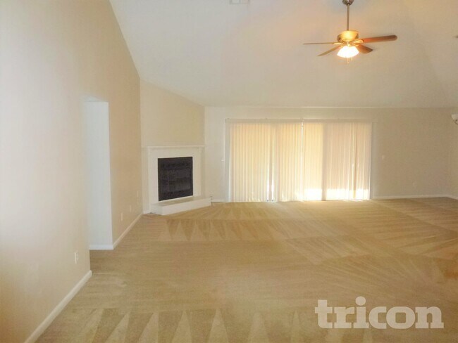 Photo - 8376 Chason Rd W