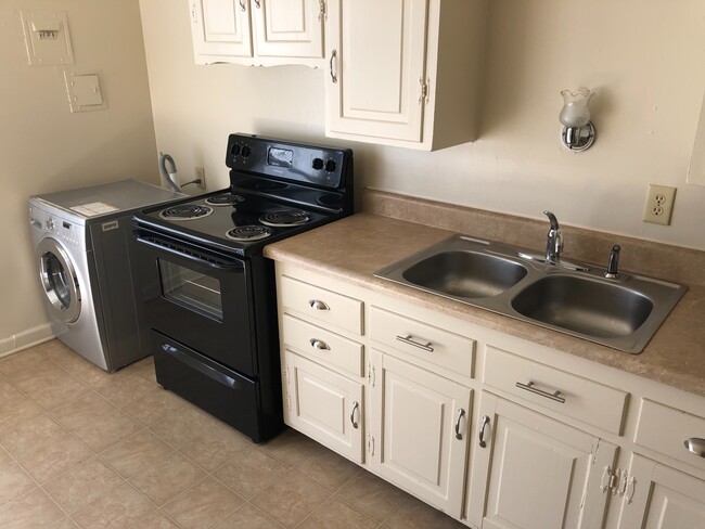 Photo - 3215-3217 Dill Ave Unidad 3217