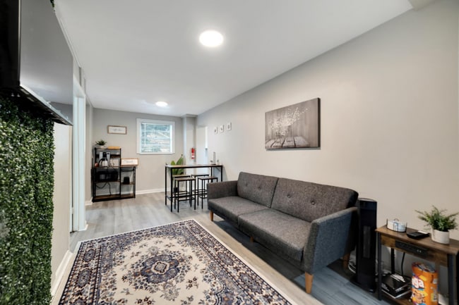 Building Photo - 4209 N 14th St Rental