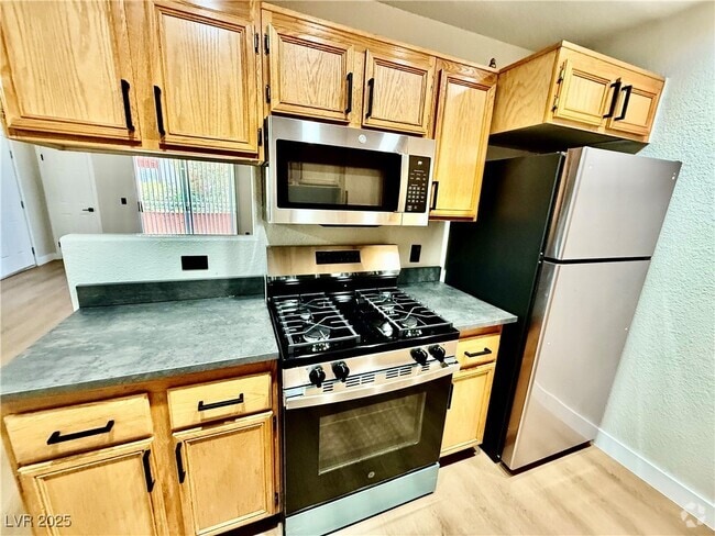 Building Photo - 4730 E Craig Rd Unit 2110 Rental