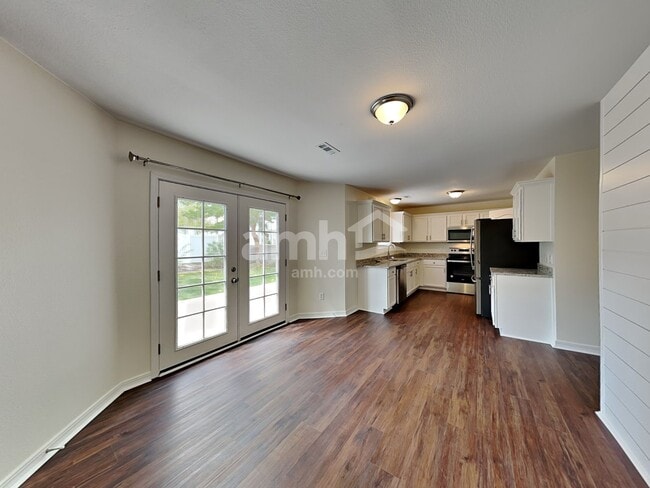 Photo - 6753 Mary Leizan Ln