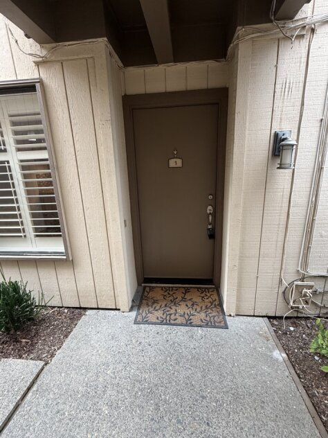 Photo - 546 Woodside Oaks