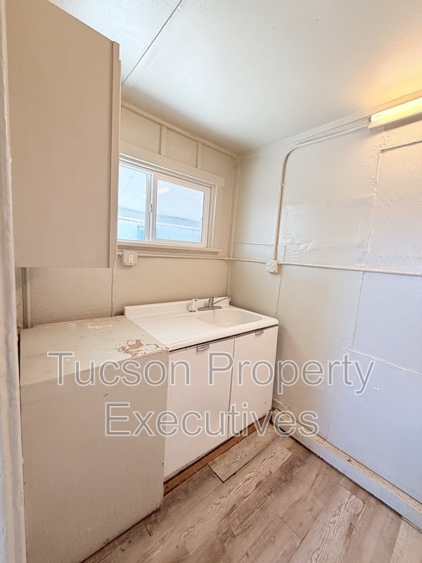 Photo - 234 E 32nd St