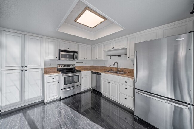 Photo - North Park 3 bd / 2.5 ba 2-story Townhome w/Private Patio Yard, Parking, + More! Available Now