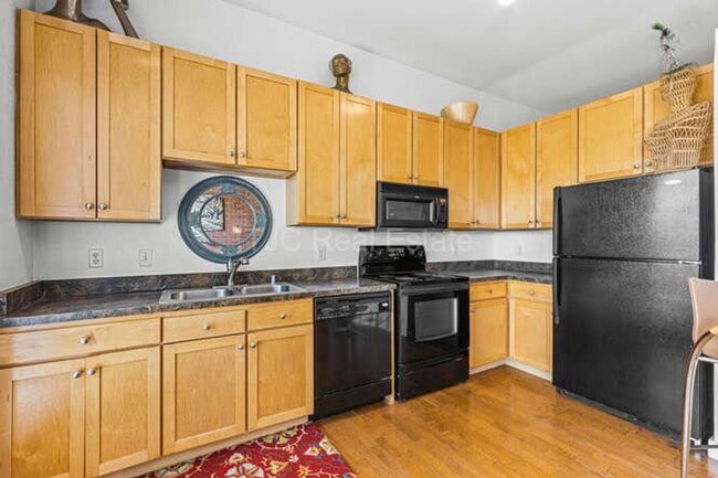 Photo - 7700 E 29th Ave Unidad 310