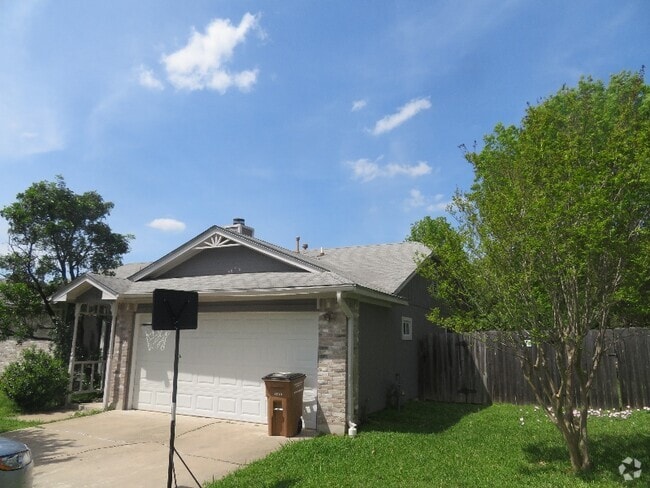 Building Photo - 1104 Larkins Ln Rental