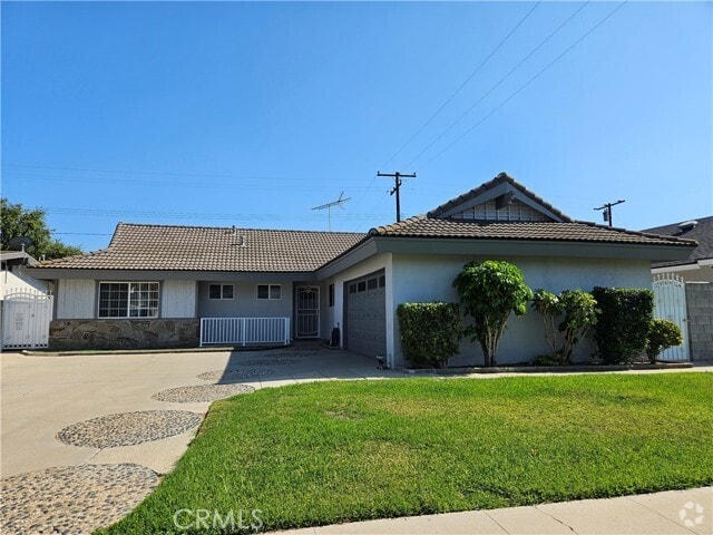 Building Photo - 530 W Parkwood Ave Rental