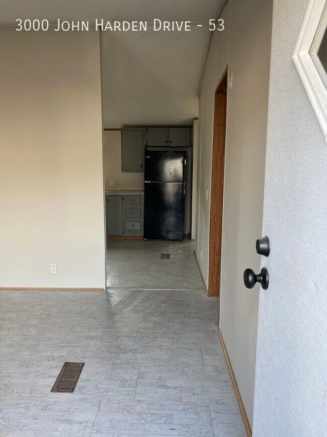 Photo - 3000 John Harden Dr