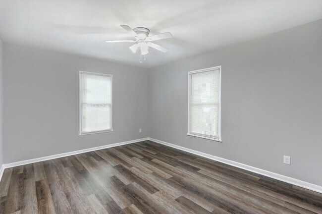Photo - Large 3BR/2BA East Savannah House For Rent