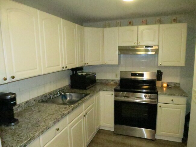 Photo - 7A Windham Ave Apartment