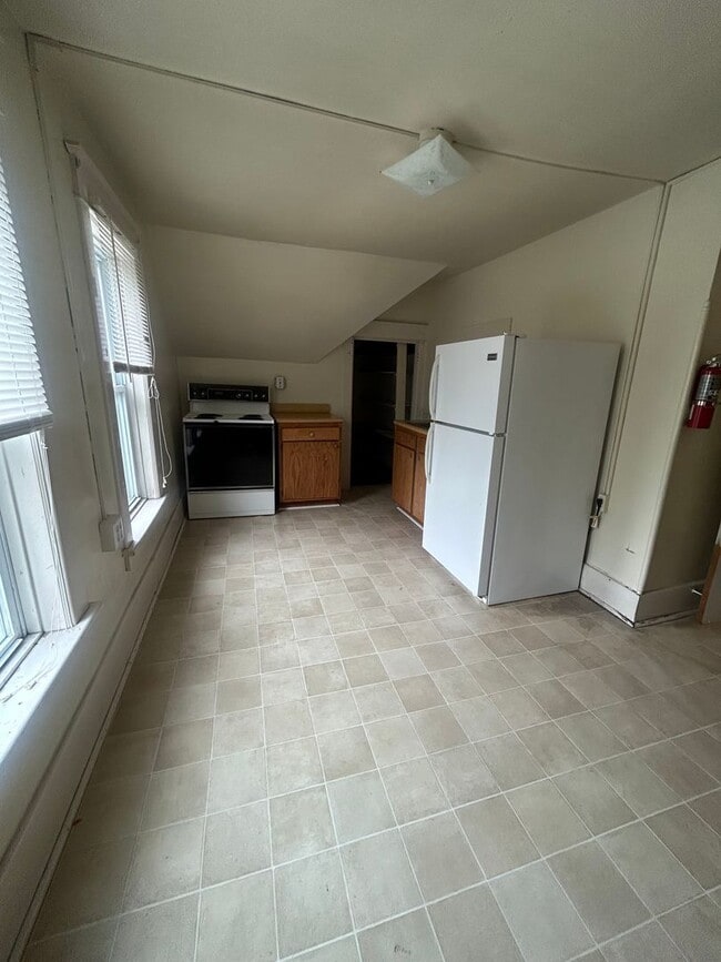 Photo - 426 S Atherton St Unit 1
