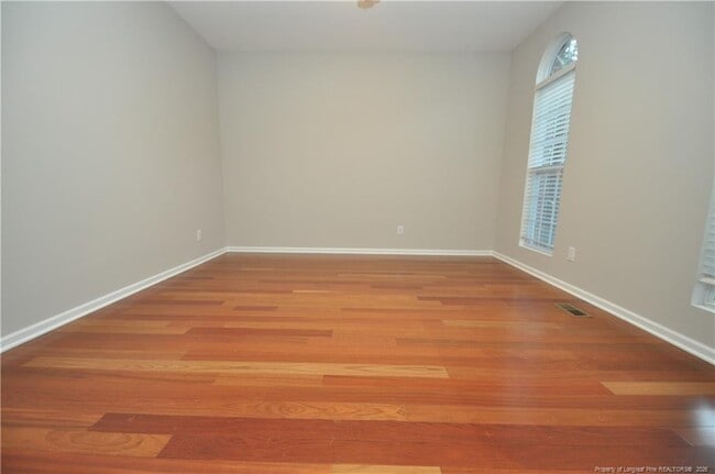 Photo - 2105 Roland Glen Rd
