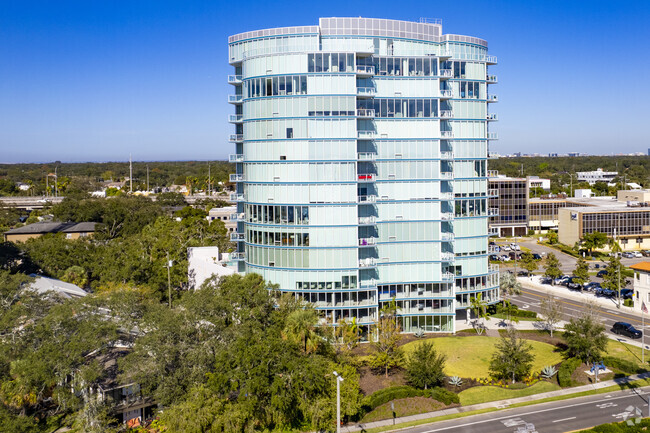3001 W Bayshore Blvd Tampa, FL 33629 - Aquatica on Bayshore Apartments