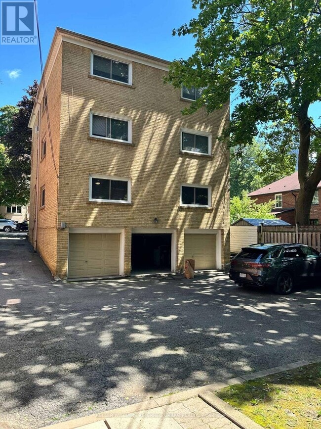 Photo - 34 Rosewell Ave Unit 1