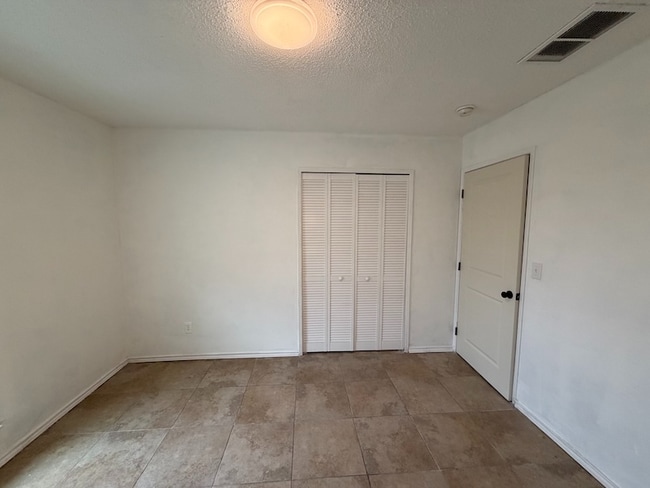 Photo - 2910 Golden Meadow Dr