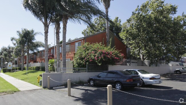 Photo - Arrow Wood Apartments
