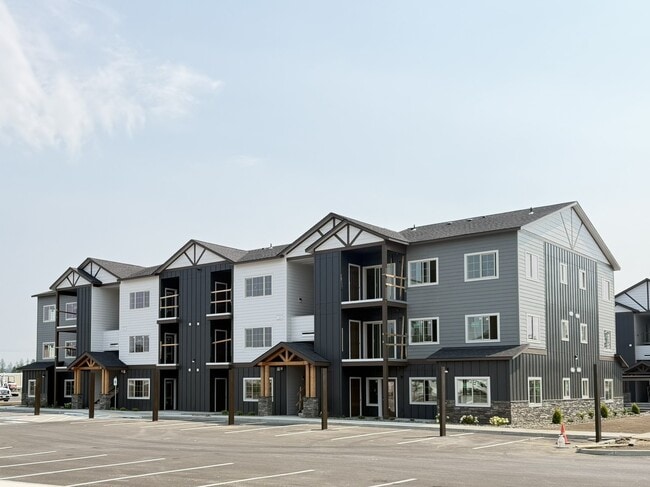 Building Photo - Westwood Pines Apartments